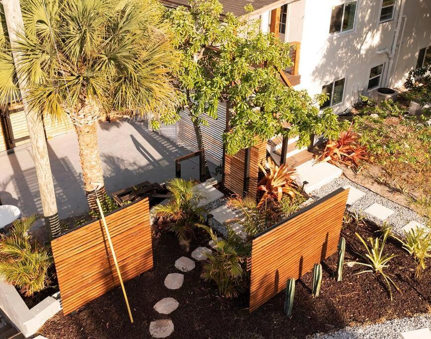 Shares View Luxury Apt Rockledge Exterior foto